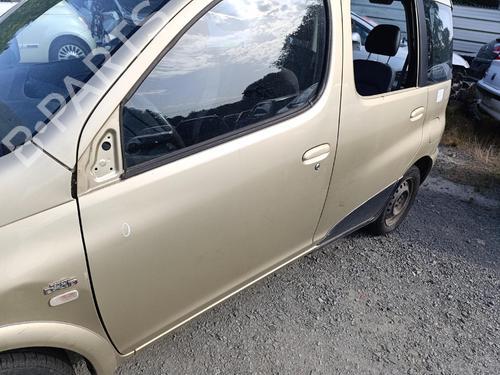 left-front-door-toyota-yaris-verso-_p2_-1999-2000-2001-2002-2003-2004-2005-36841211 main image