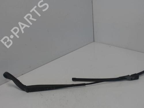 Used Front windshield wiper arm PEUGEOT BOXER Van 2.0 BlueHDi 130 (130 hp) 27028433
