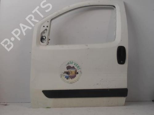 Used Left front door FIAT QUBO (225_) 1.3 D Multijet (225CXB1A, 225AXB1A, 225CXB11, 225AXB11,... (75 hp) 28568163