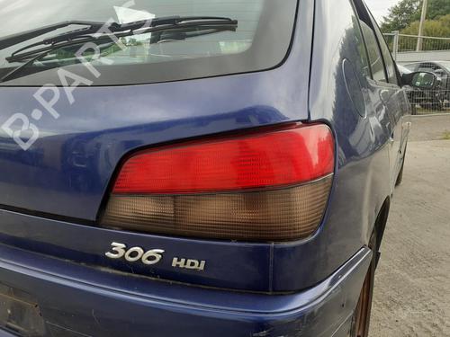 Used Right taillight PEUGEOT 306 Hatchback (7A, 7C, N3, N5) 2.0 HDI 90 (90 hp) 27548811