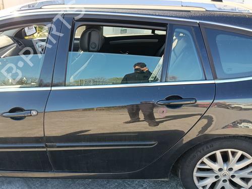 Rudehejsemekanisme venstre bagtil Rudehejsemekanisme venstre bagtil RENAULT LAGUNA III Grandtour (KT0/1) 1.5 dCi (KT0A, KT0R, KT02) (110 hp) 33992527 33992527