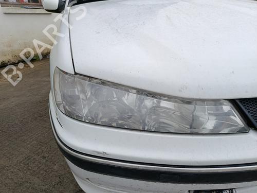 Used Right headlight Right headlight PEUGEOT 406 (8B) 2.0 HDI 110 (109 hp) 32772881 32772881