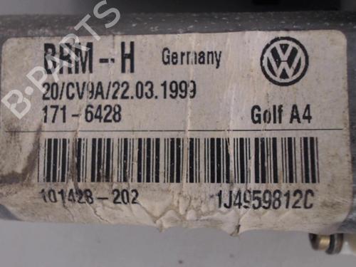 Used Right rear window motor VW GOLF IV (1J1) 1.9 TDI (90 hp) 27034651