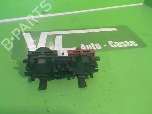 Warning switch RENAULT MEGANE II (BM0/1_, CM0/1_) 1.5 dCi (BM02, BM13, BM2A, CM02, CM13) | BP27037776I22 
