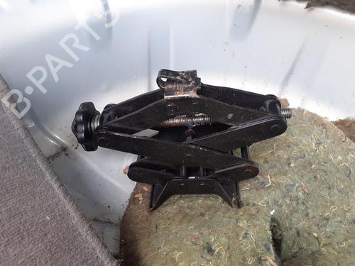 Used Jack Kit RENAULT CLIO II (BB_, CB_) 1.6 16V (BB01, BB0H, BB0T, BB14, BB1D, BB1R, BB2KL, BB3G... (107 hp) 27032758