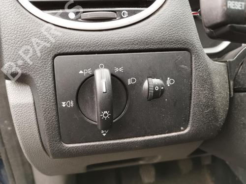 Used Headlight switch FORD FOCUS II (DA_, HCP, DP) 1.6 TDCi (90 hp) 27032774