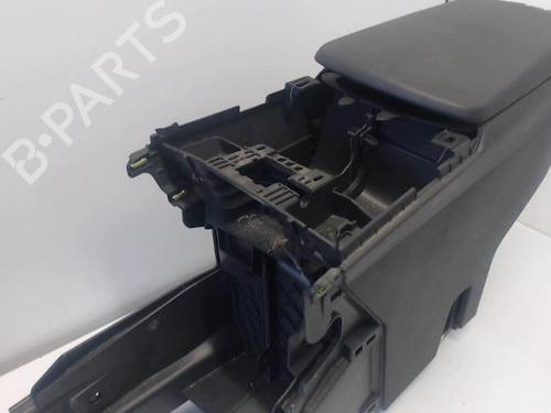 Used Armrest / Center console Armrest / Center console PEUGEOT 3008 I MPV (0U_) 1.6 HDi (109 hp) 29200560 29200560