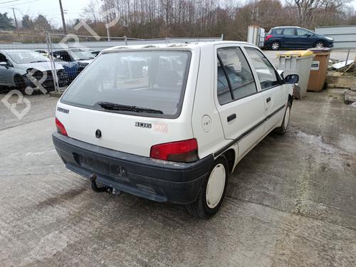 Washer pump PEUGEOT 106 II (1A_, 1C_) 1.0 i | BP31836112E24 