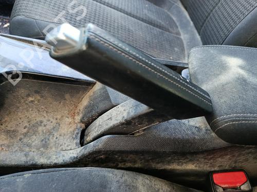 Hand brake PEUGEOT 308 II (LB_, LP_, LW_, LH_, L3_) 1.6 BlueHDi 120 | BP29761391I18