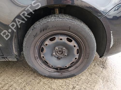 Used Right front brake caliper VW POLO IV (9N_, 9A_) 1.4 TDI (70 hp) 32095752