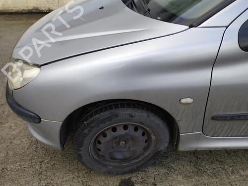 Used Left front brake caliper PEUGEOT 206 Hatchback (2A/C) 1.4 i (75 hp) 30132717