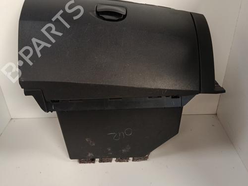 Used Glove box RENAULT CLIO III (BR0/1, CR0/1) 1.5 dCi (BR17, CR17) (86 hp) 29412733