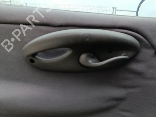 Poignée intérieure avant gauche FIAT PUNTO (188_) 1.2 60 (188.030, .050, .130, .150, .230, .250) (60 hp) 32126551