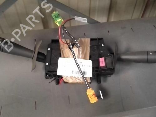 Used Steering column stalk RENAULT CLIO II (BB_, CB_) 1.2 16V (BB05, BB0W, BB11, BB27, BB2T, BB2U, BB2V, CB05,... (75 hp) 27035281