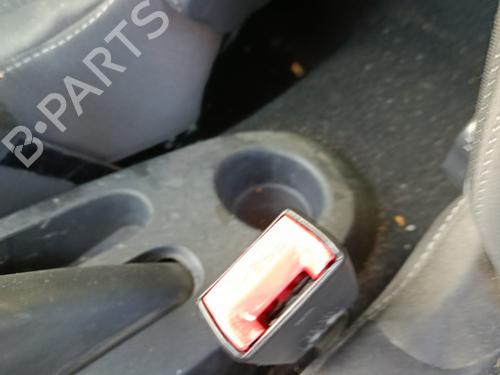 Used Seat buckle RENAULT CLIO III (BR0/1, CR0/1) 1.5 dCi (C/BR0G, C/BR1G) (68 hp) 30848988