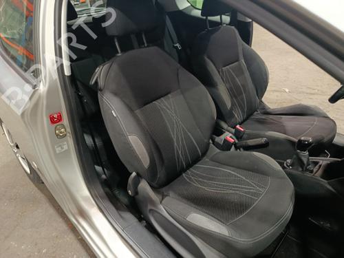 Used Right front seat Right front seat PEUGEOT 208 I (CA_, CC_) 1.2 VTI 82 (82 hp) 40447901 40447901