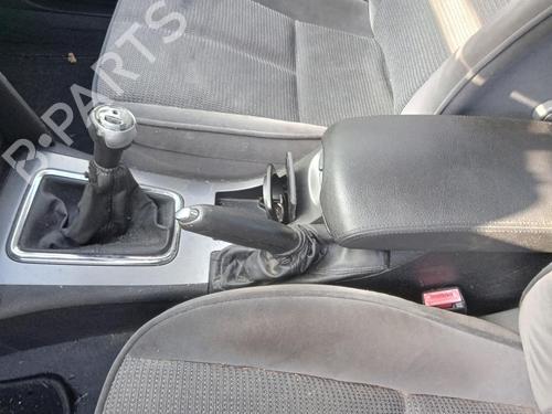 Used Armrest / Center console PEUGEOT 407 (6D_) 1.6 HDi 110 (6D9HZC, 6D9HYC) (109 hp) 27027302