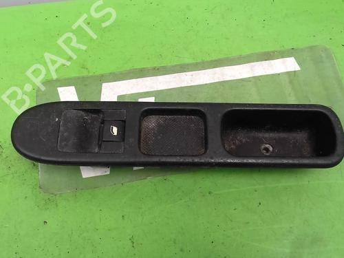 Interrupteur de vitre avant droite PEUGEOT 307 Break (3E) 2.0 HDI 110 (107 hp) 27031263