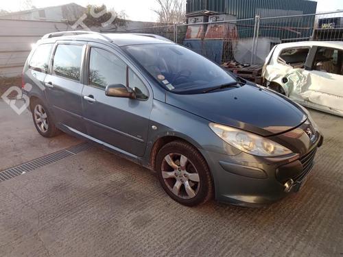 Left mirror PEUGEOT 307 Break (3E) 1.6 HDi 110 | BP27028959C26 