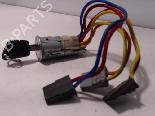 Used Ignition barrel Ignition barrel PEUGEOT 306 Hatchback (7A, 7C, N3, N5) [1993-2003] 27034986 27034986