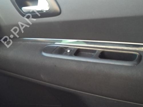 Used Front right interior door handle PEUGEOT 5008 (0U_, 0E_) 2.0 HDi 150 / BlueHDi 150 (150 hp) 27027514
