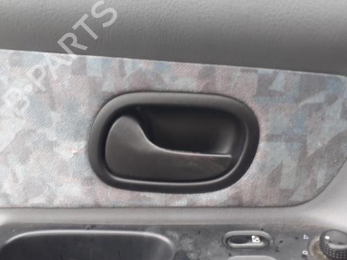 Used Front left interior door handle RENAULT LAGUNA I (B56_, 556_) 1.8 (B56Z) (94 hp) 27574421