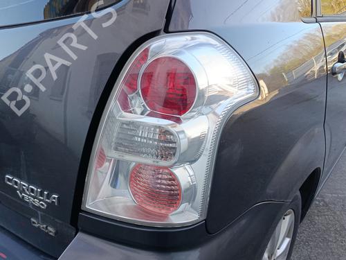 Used Right taillight Right taillight TOYOTA COROLLA Verso (ZER_, ZZE12_, R1_) 2.2 D-4D (AUR10_, AUR10R) (136 hp) 34057378 34057378