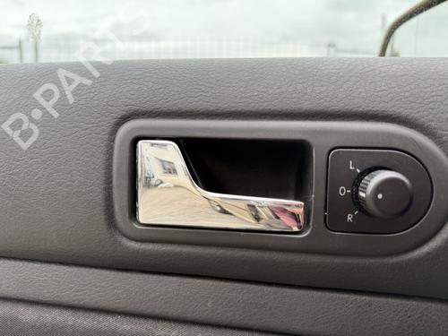 Venstre foran invendig håndtak VW GOLF IV (1J1) 1.9 TDI (90 hp) 27038570