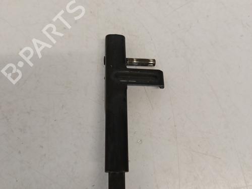 Used Front windshield wiper arm Front windshield wiper arm 29598389 29598389