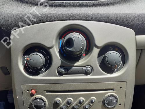 Used Climate control RENAULT CLIO III (BR0/1, CR0/1) 1.2 16V (BR02, BR0J, BR11, CR02, CR0J, CR11) (75 hp) 27504793