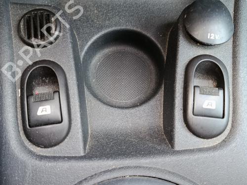 Used Left front window switch Left front window switch CITROËN C2 (JM_) 1.4 (73 hp) 33446198 33446198