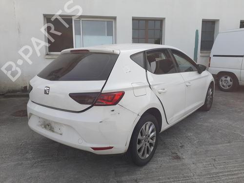 Used Right tailgate light SEAT LEON (5F1) 1.6 TDI (105 hp) 27030035