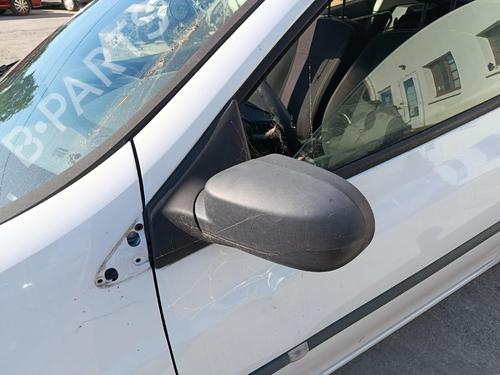 left-mirror-renault-clio-iii-br01-cr01-2005-2006-2007-2008-2009-2010-2011-2012-2013-2014-37264843 main image