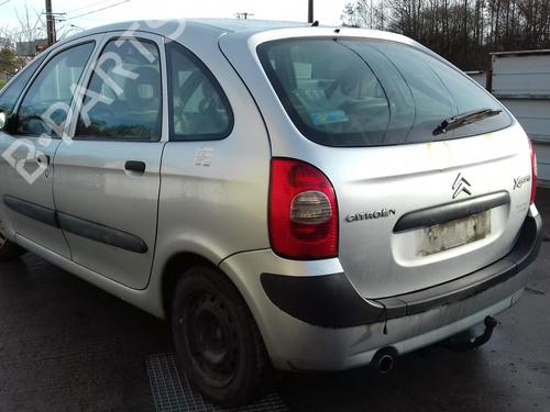 Left headlight CITROËN XSARA PICASSO (N68) 2.0 HDi | BP27036393C28 