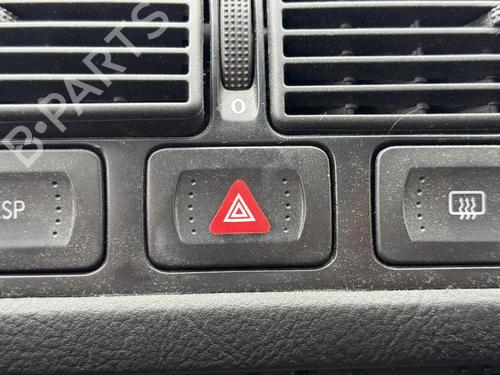 Used Warning switch VW GOLF IV (1J1) 1.9 TDI (90 hp) 27032860