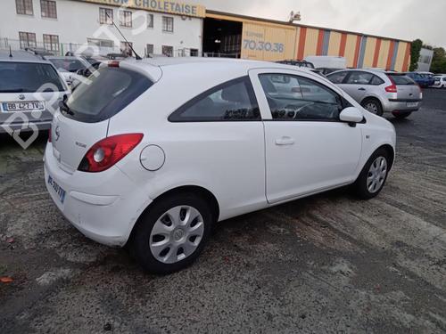 Used Right taillight Right taillight OPEL CORSA D (S07) 1.3 CDTI (L08, L68) (90 hp) 27030738 27030738