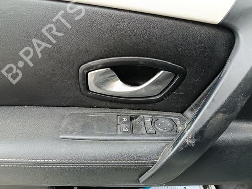 Used Front left interior door handle Front left interior door handle 37284314 37284314