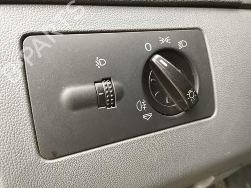 Forlygtekontakt SKODA FABIA I (6Y2) 1.9 SDI (64 hp) 27033081