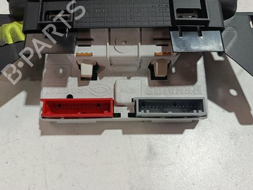 Display Display RENAULT CLIO II (BB_, CB_) [1998-2016] 39724040 39724040