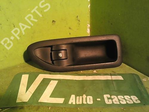 Used Right rear window switch RENAULT LAGUNA II (BG0/1_) 2.2 dCi (BG0F) (150 hp) 27037840