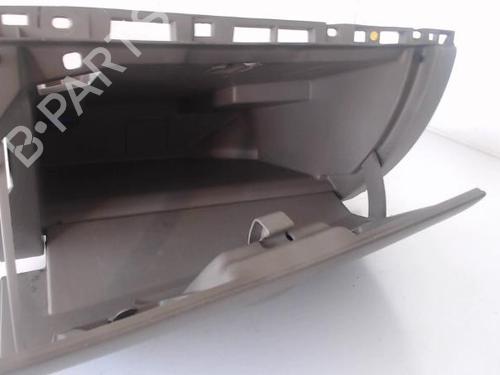 Used Glove box RENAULT CLIO III (BR0/1, CR0/1) 1.5 dCi (BR17, CR17) (86 hp) 27033758