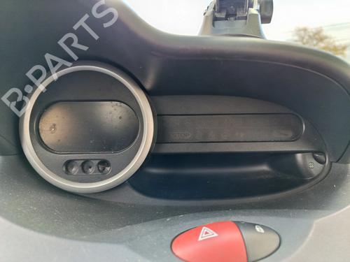 Sedile posteriore RENAULT TWINGO II (CN0_) 1.2 16V (CN04, CN0B) | BP30848941C17