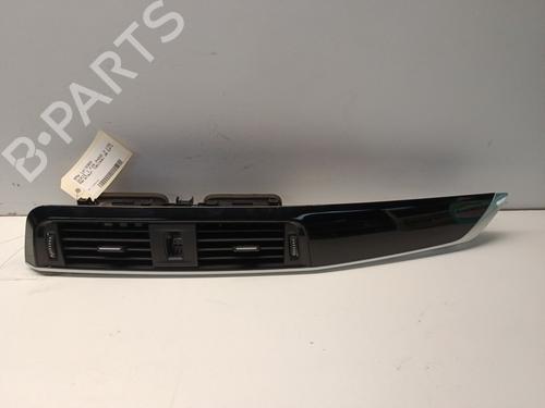 Used Air vent BMW 1 (F20) 118 d (150 hp) 31049802