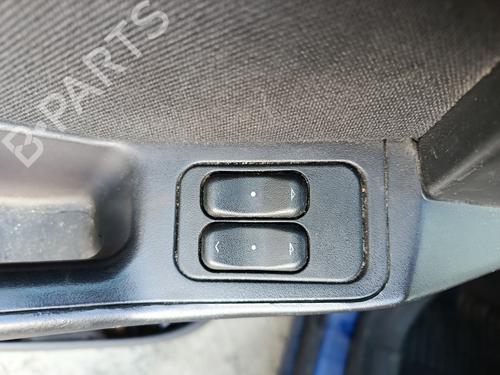 Used Left front window switch OPEL MERIVA A MPV (X03) 1.7 CDTI (E75) (100 hp) 30962677