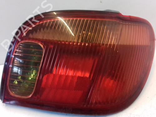 Used Right taillight TOYOTA YARIS (_P1_) 1.0 (SCP10_, SCP10R) (65 hp) 27027427