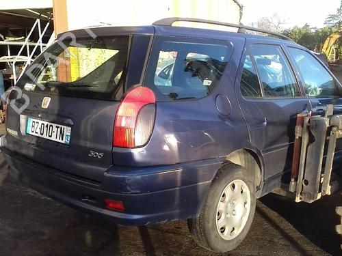 Left taillight PEUGEOT 306 Break (7E, N3, N5) 1.9 D | BP27034583C34 