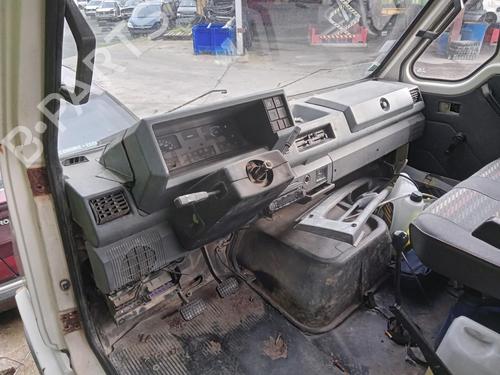 Used Switch RENAULT TRUCKS B Platform/Chassis 70 (72 hp) 27026943