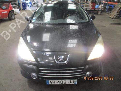 Used Front bumper reinforcement PEUGEOT 307 CC (3B) 2.0 HDi 135 (136 hp) 27034126