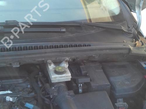 Used Front windshield wiper arm PEUGEOT 5008 (0U_, 0E_) 2.0 HDi 150 / BlueHDi 150 (150 hp) 27026792