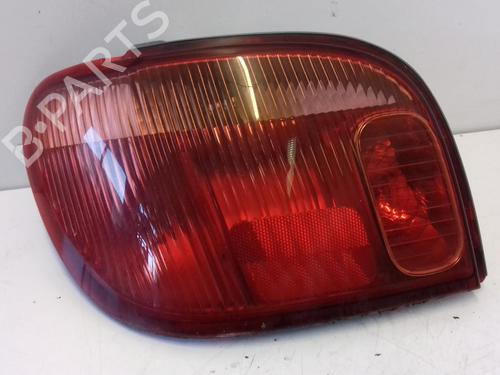 Venstre Baklys TOYOTA YARIS (_P1_) 1.0 (SCP10_, SCP10R) (65 hp) 27027426